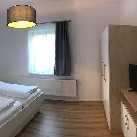 Seute Deern Trassenheide, Familie Meutzner