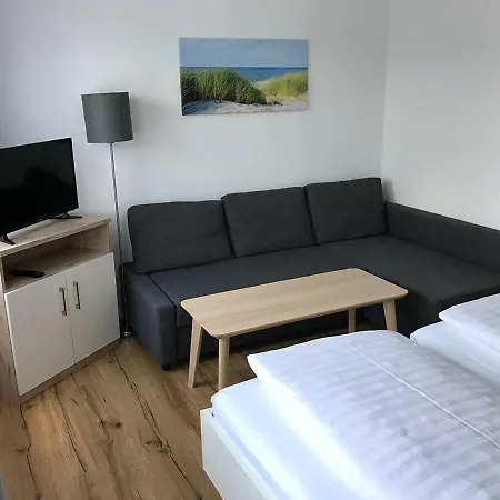 Seute Deern Trassenheide, Familie Meutzner * Trassenheide